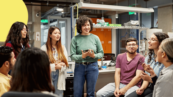 Cultivating entrepreneurship skills in non-business courses: A guide for university educators