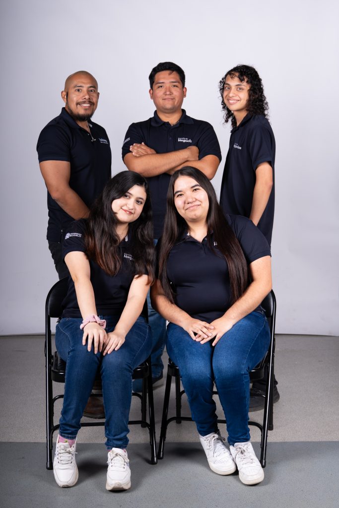 Claudio Rafael Calderón Gama, Catherine Paulina Cuevas Polanco, Diana Raquel Luna Olmedo, and Luis Horacio Morales Villavicencio - impressed judges with their strategic vision, guided by educator Mr. Edwin Melchor Balam Moo.